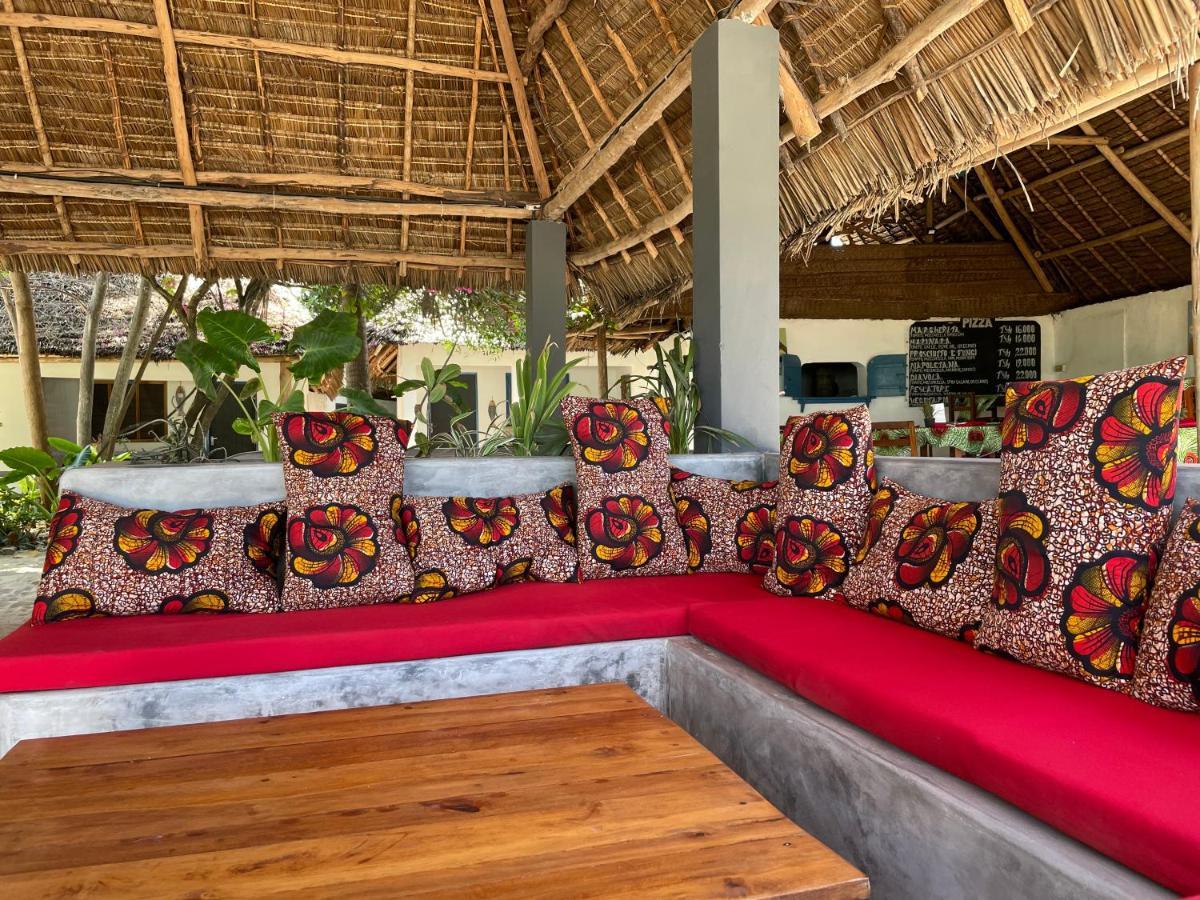 Blue Reef Sport & Fishing Lodge And Bungalows Jambiani  Esterno foto